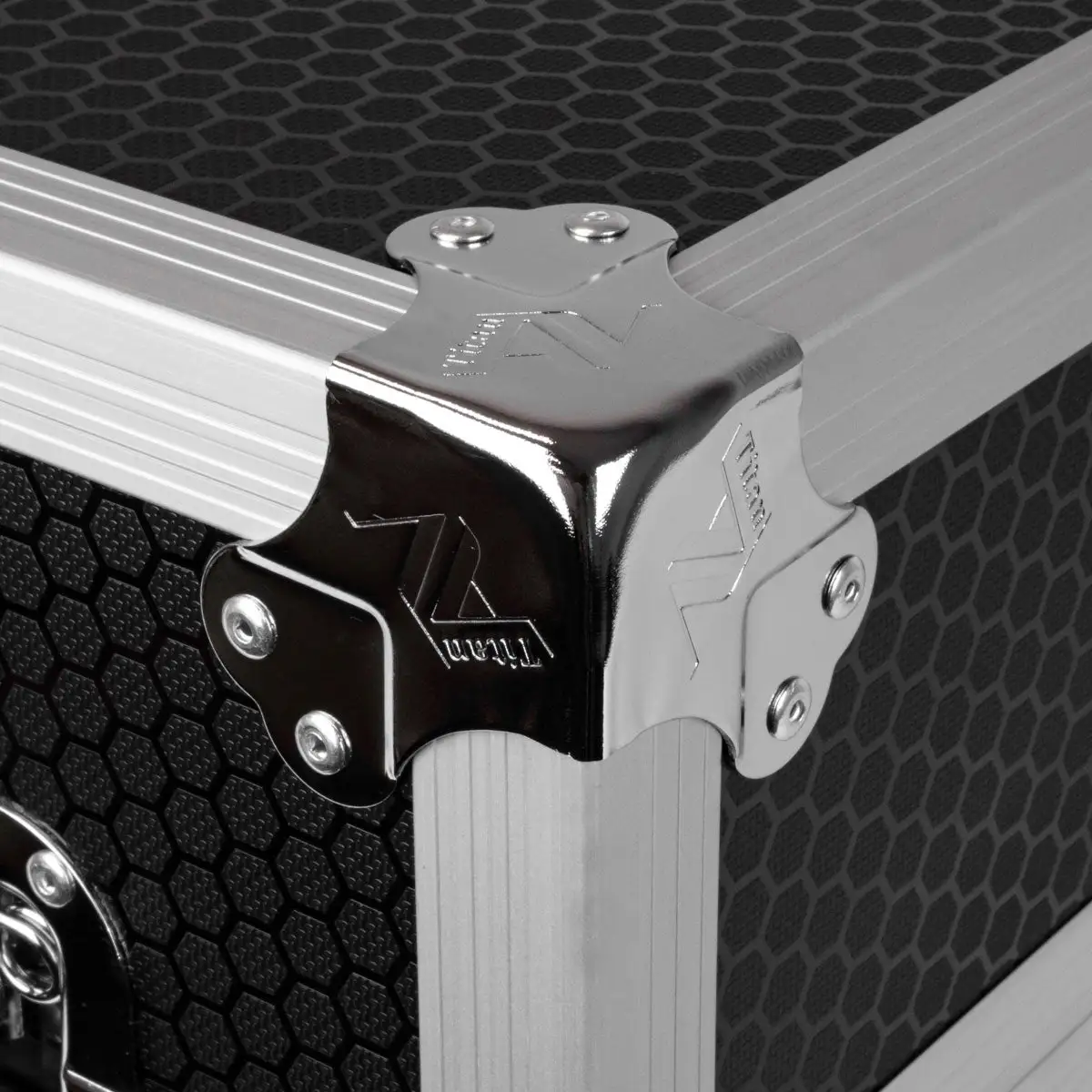 Allen & Heath SQ-6 Mixer Road Case, By Titan AV 8 Allen & Heath SQ-6 Mixer Road Case, By Titan AV - Image 6