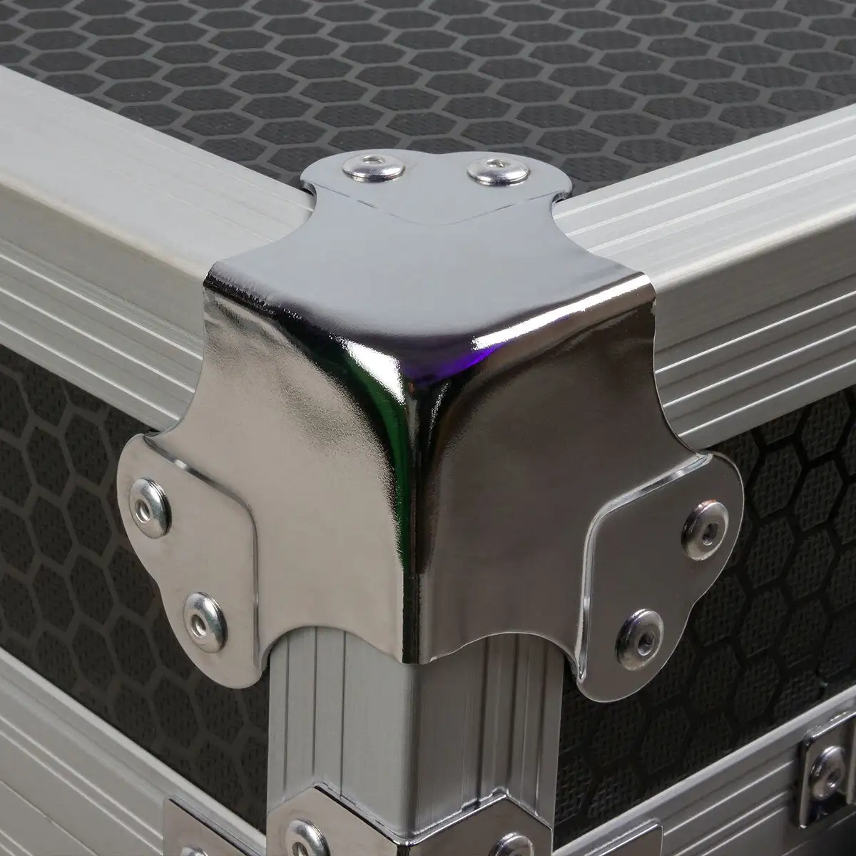 Titan AV 19" 12RU Adjustable Mixer Rack Road Case 5 Titan AV 19" 12RU Adjustable Mixer Rack Road Case - Image 3