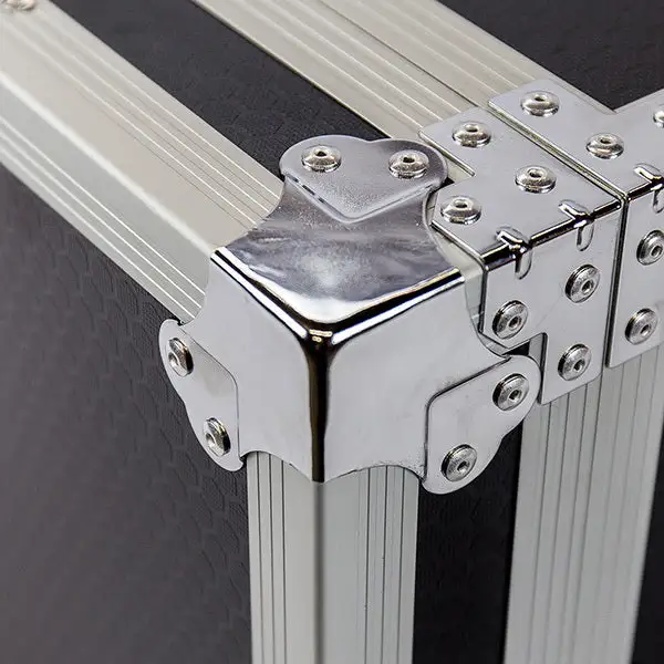 Titan AV 19" 14RU Rack Mount Road Case On Castors 9 Titan AV 19" 14RU Rack Mount Road Case On Castors - Image 7