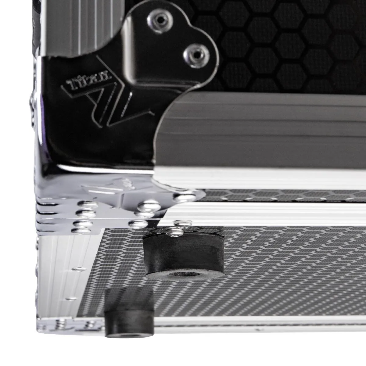 Titan AV 19" 4RU Rack Mount Road Case 11 Titan AV 19" 4RU Rack Mount Road Case - Image 9