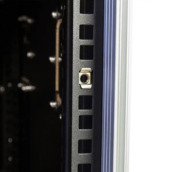 Titan AV 19" 4RU Rack Mount Road Case 8 Titan AV 19" 4RU Rack Mount Road Case - Image 6